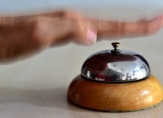 Kiedy można podnosić dziecko pod paszki? Kiedy można podnosić dziecko pod paszki?