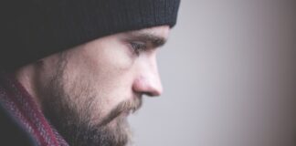 Jak zabezpieczyć boki blatu?