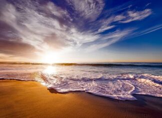 Jak zrobić pianę w wannie bez płynu? Jak zrobić pianę w wannie bez płynu?